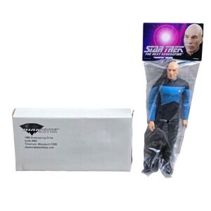Diamond Select Star Trek TNG Tapestry Picard Action Figure NIB